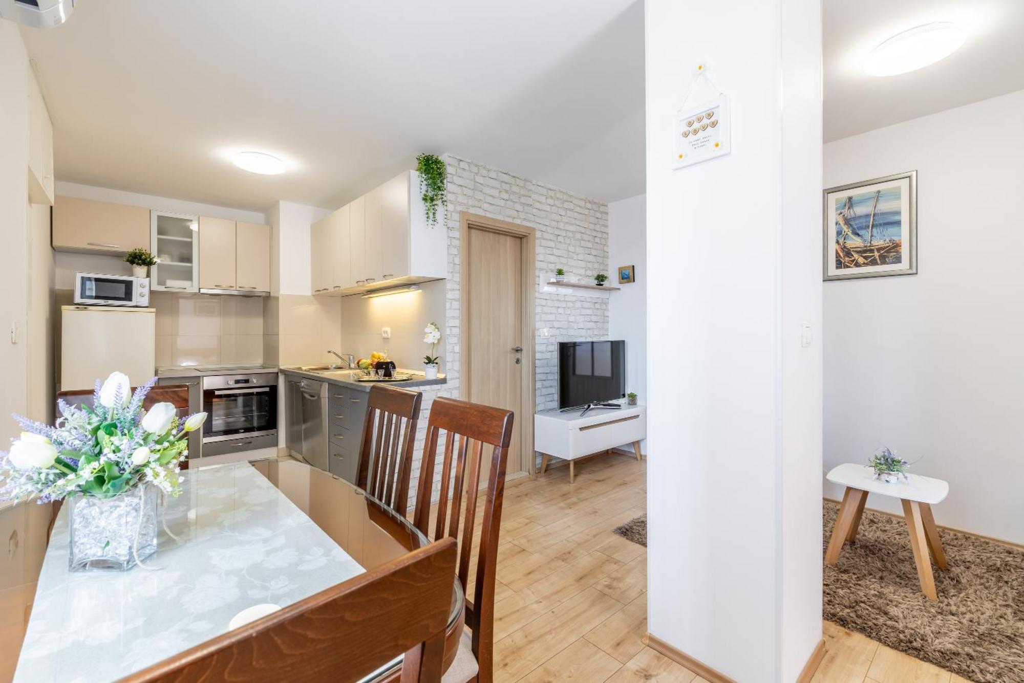 Pure Comfort - Apartment Cvita Split Buitenkant foto