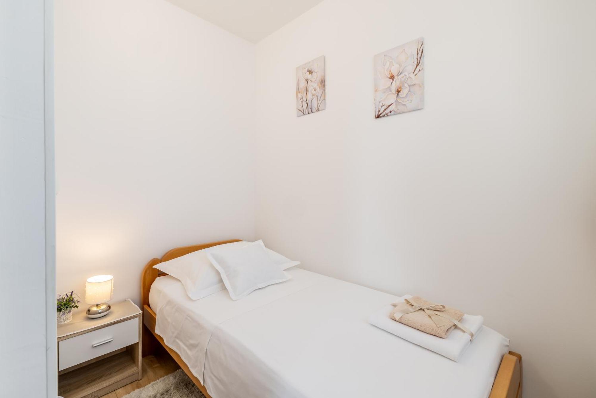 Pure Comfort - Apartment Cvita Split Buitenkant foto