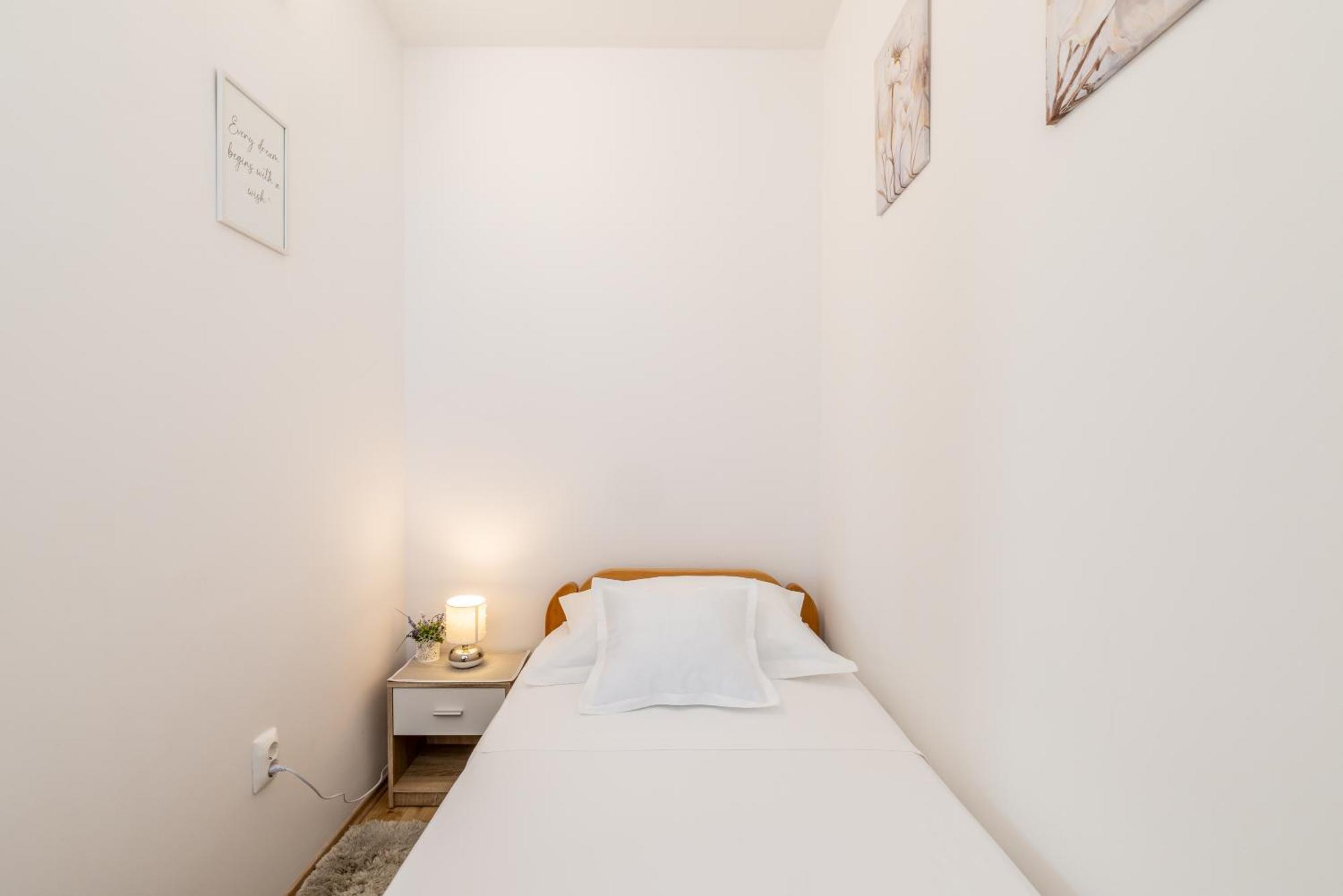 Pure Comfort - Apartment Cvita Split Buitenkant foto